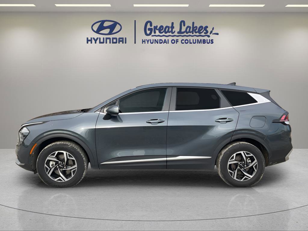 Used 2024 Kia Sportage LX image 2