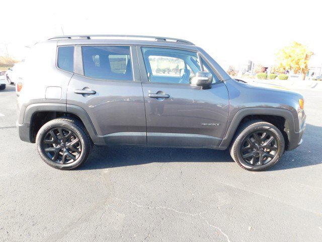 Used 2018 Jeep Renegade Altitude image 2