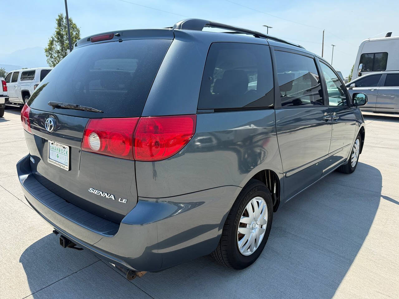 Used 2008 Toyota Sienna LE FWD image 3