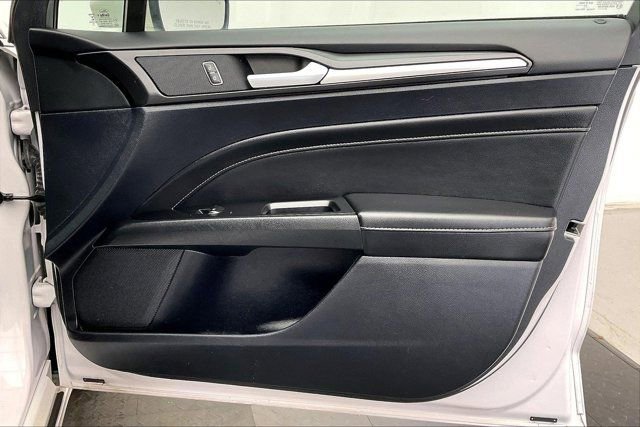 Used 2020 Ford Fusion Energi Titanium image 26