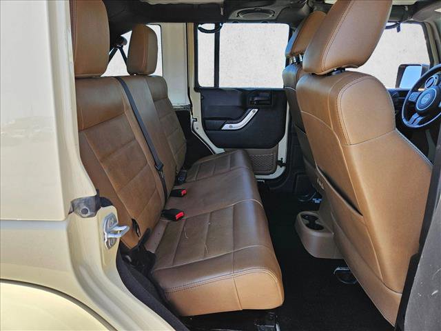 Used 2012 Jeep Wrangler Unlimited Rubicon AWD/4WD image 22