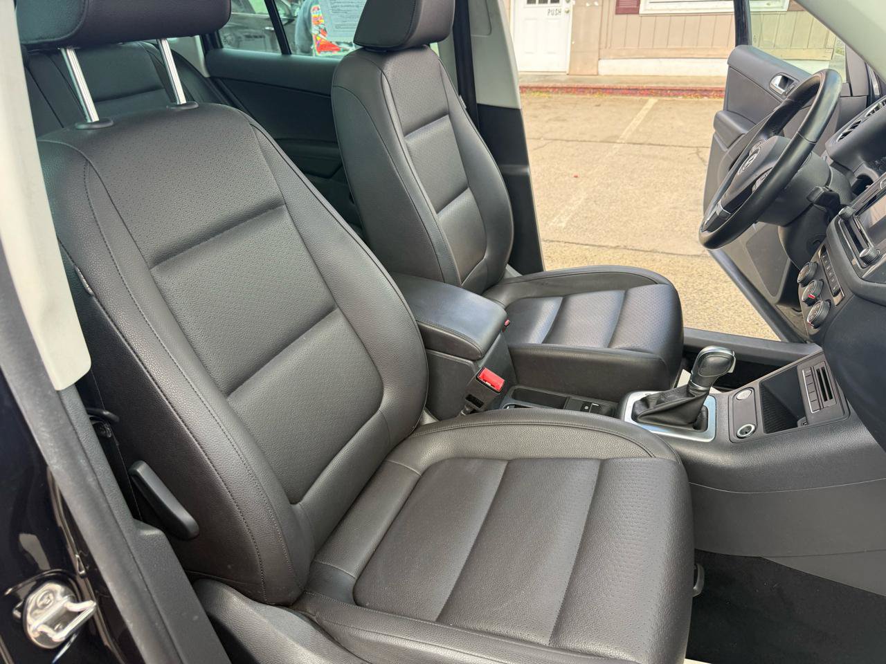 Used 2017 Volkswagen Tiguan Wolfsburg Edition AWD/4WD image 57