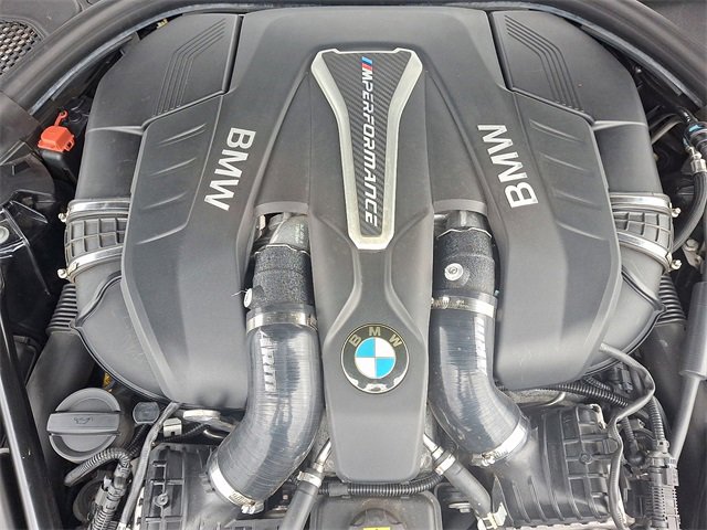 Used 2018 BMW M550i xDrive w/ Driving Assistance Package image 29