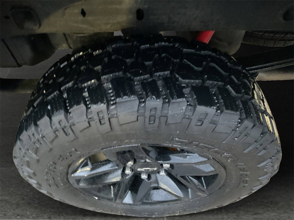 Used 2020 Chevrolet Silverado 1500 LT Trail Boss image 12