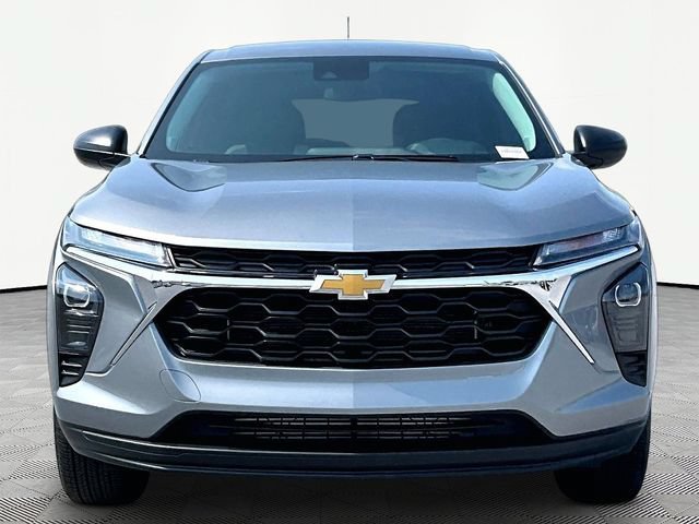 New 2026 Chevrolet Trax LS FWD image 2