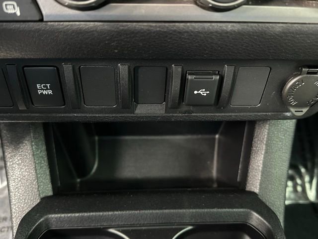 Used 2023 Toyota Tacoma SR AWD/4WD image 35
