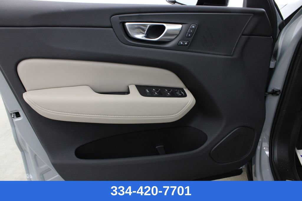 New 2026 Volvo XC60 B5 Plus w/ Protection Package Premier image 16