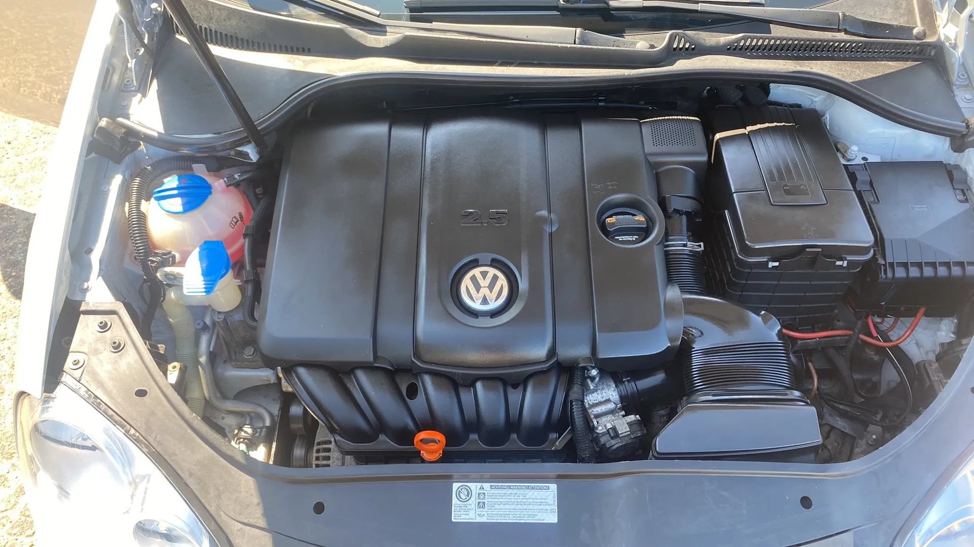 Used 2010 Volkswagen Jetta Limited Edition FWD image 9