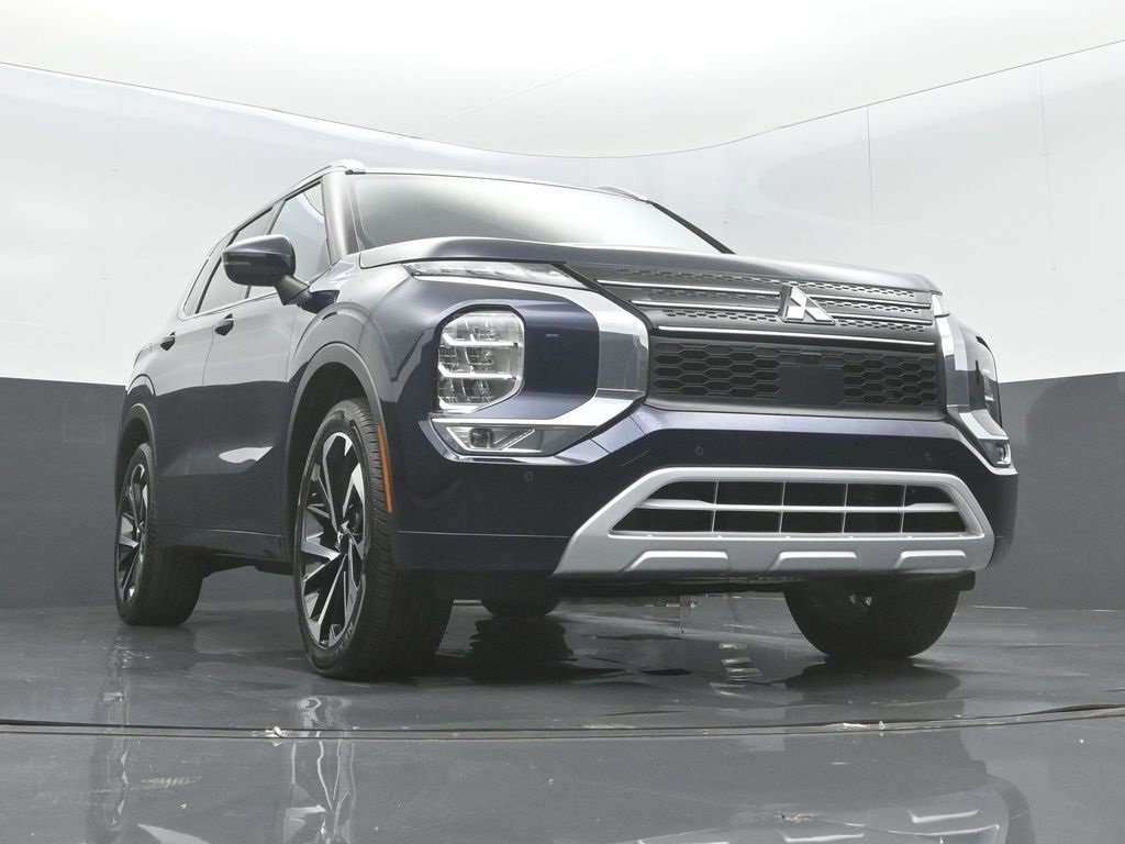 Used 2024 Mitsubishi Outlander SEL image 5