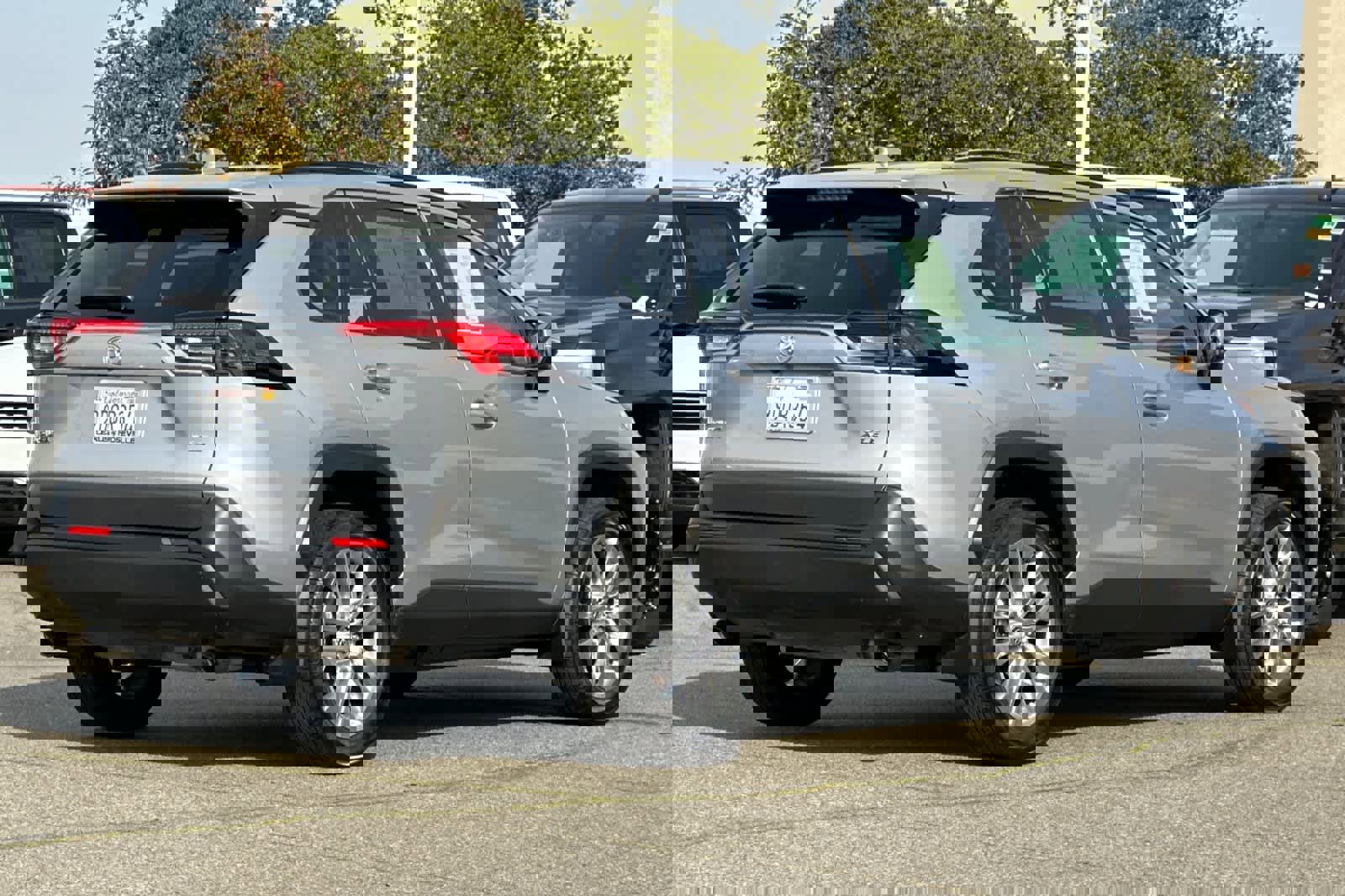 Used 2023 Toyota RAV4 XLE Premium image 2