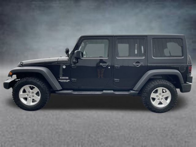 Used 2011 Jeep Wrangler Unlimited Sport image 2