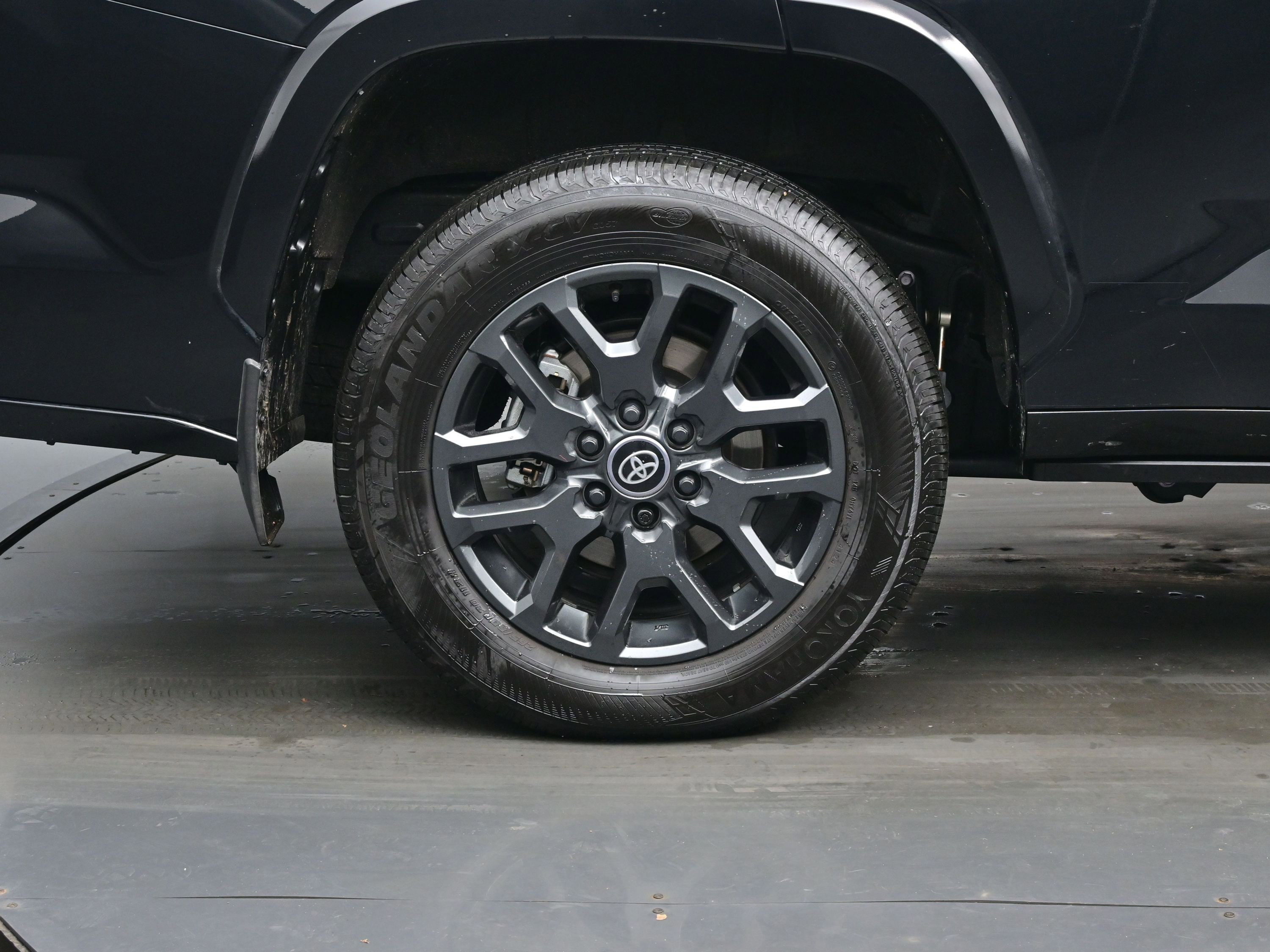 Used 2025 Toyota Sequoia Platinum image 9