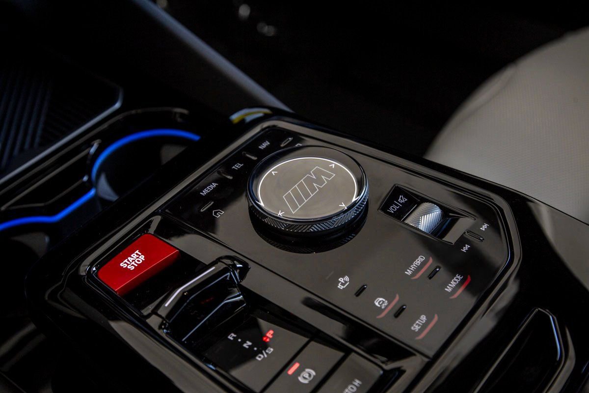 New 2026 BMW M5 w/ Carbon Package image 23