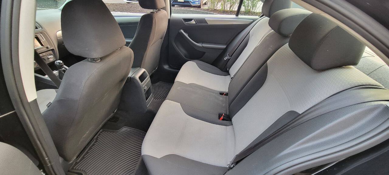 Used 2017 Volkswagen Jetta S FWD image 15
