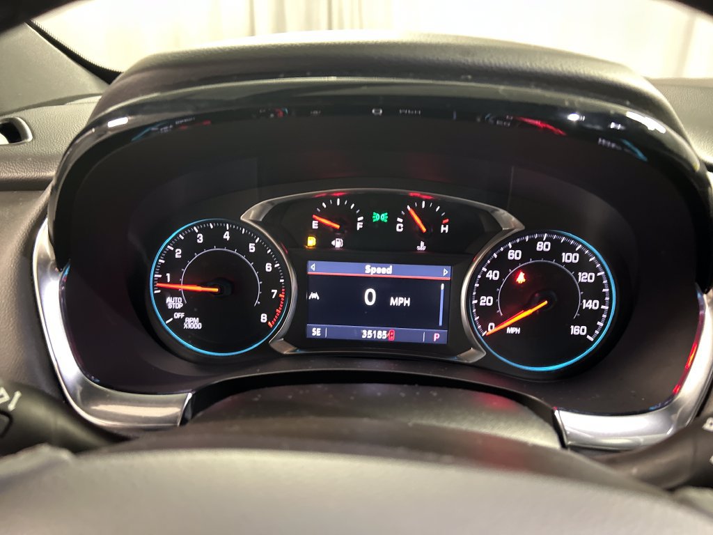Used 2023 Chevrolet Traverse LT FWD image 16