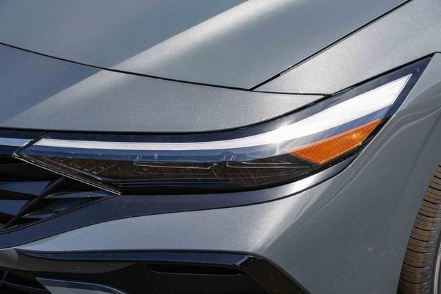 New 2026 Hyundai Elantra SEL Sport Premium FWD image 8