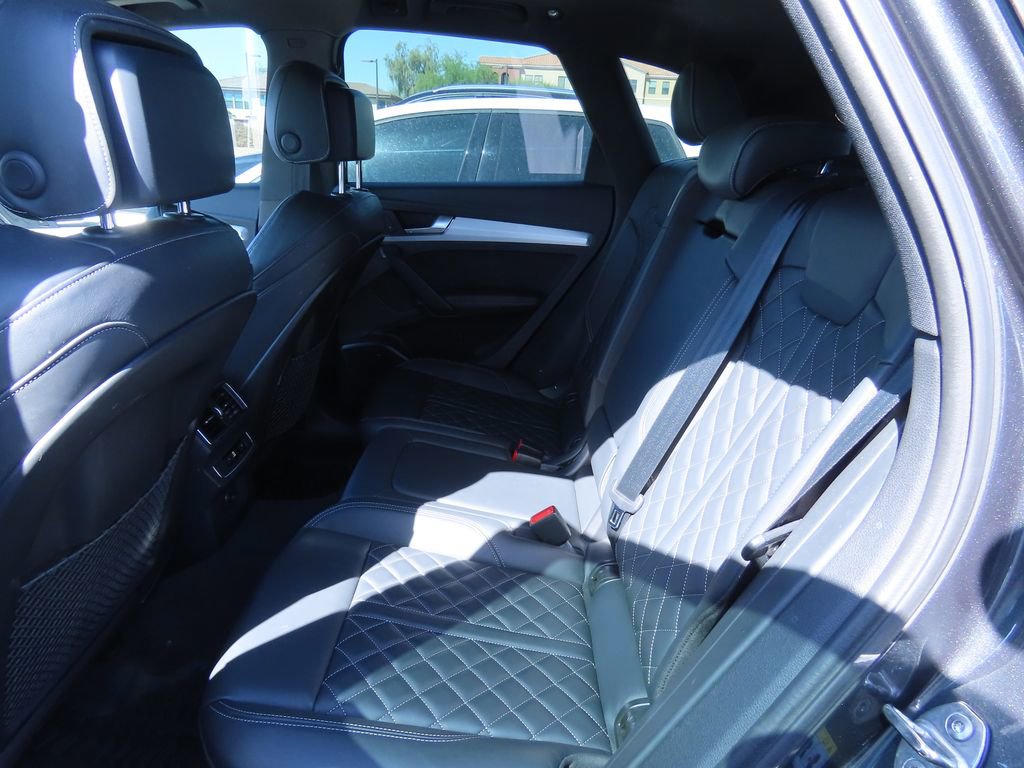 Used 2018 Audi SQ5 Prestige w/ Prestige Package image 11