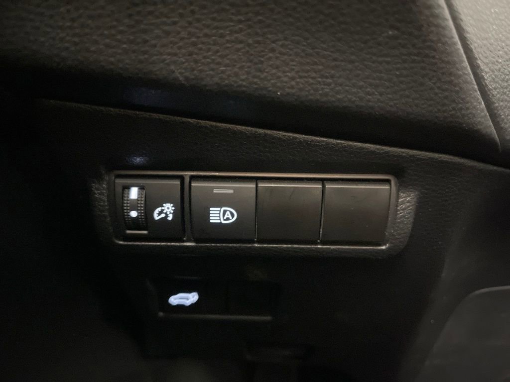 Certified 2023 Toyota Corolla Cross XLE w/ Convenience Package image 27