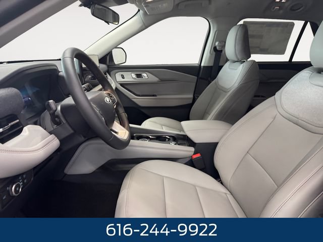 New 2026 Ford Explorer Active w/ Active Comfort Package AWD/4WD image 7