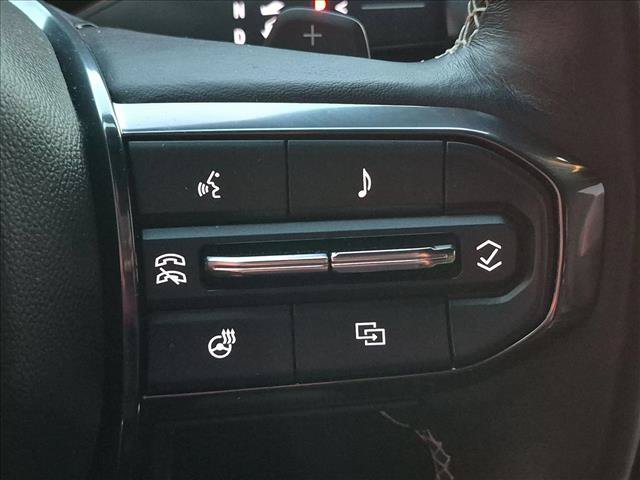 Used 2025 GMC Yukon Denali Ultimate AWD/4WD image 15