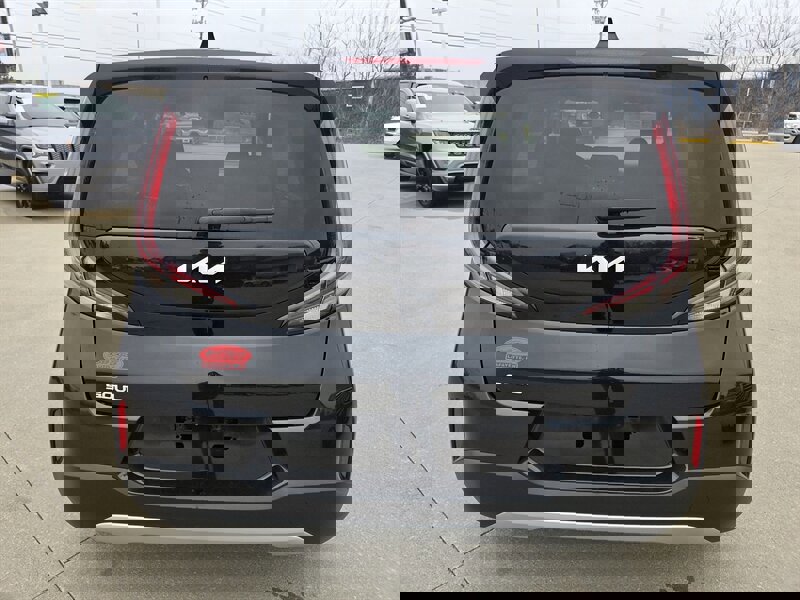 Used 2024 Kia Soul LX w/ Option Group 015 image 4