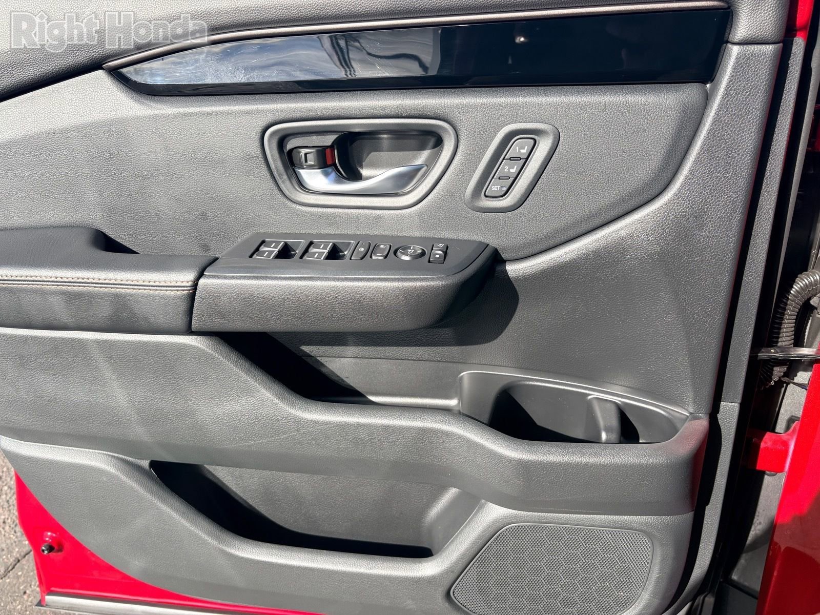 Used 2025 Honda Pilot TrailSport image 22