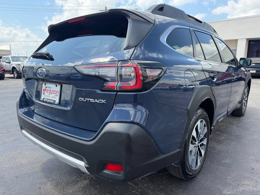 Used 2025 Subaru Outback Limited AWD/4WD image 19