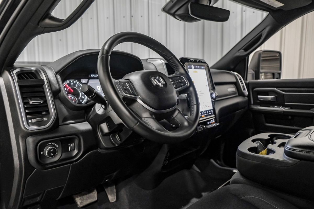 Used 2024 RAM 2500 Big Horn w/ Safety Group image 15