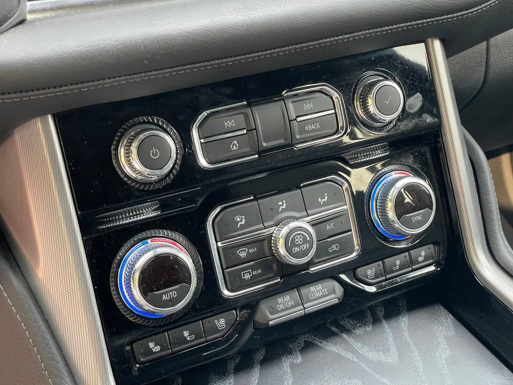 Used 2022 GMC Yukon Denali AWD/4WD image 23