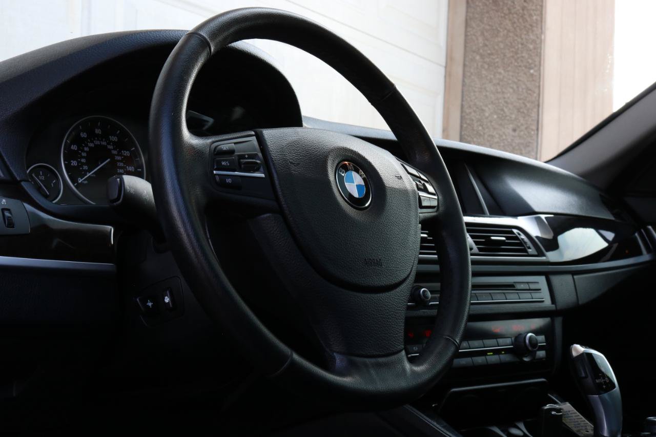 Used 2014 BMW 535i xDrive Sedan AWD/4WD image 23