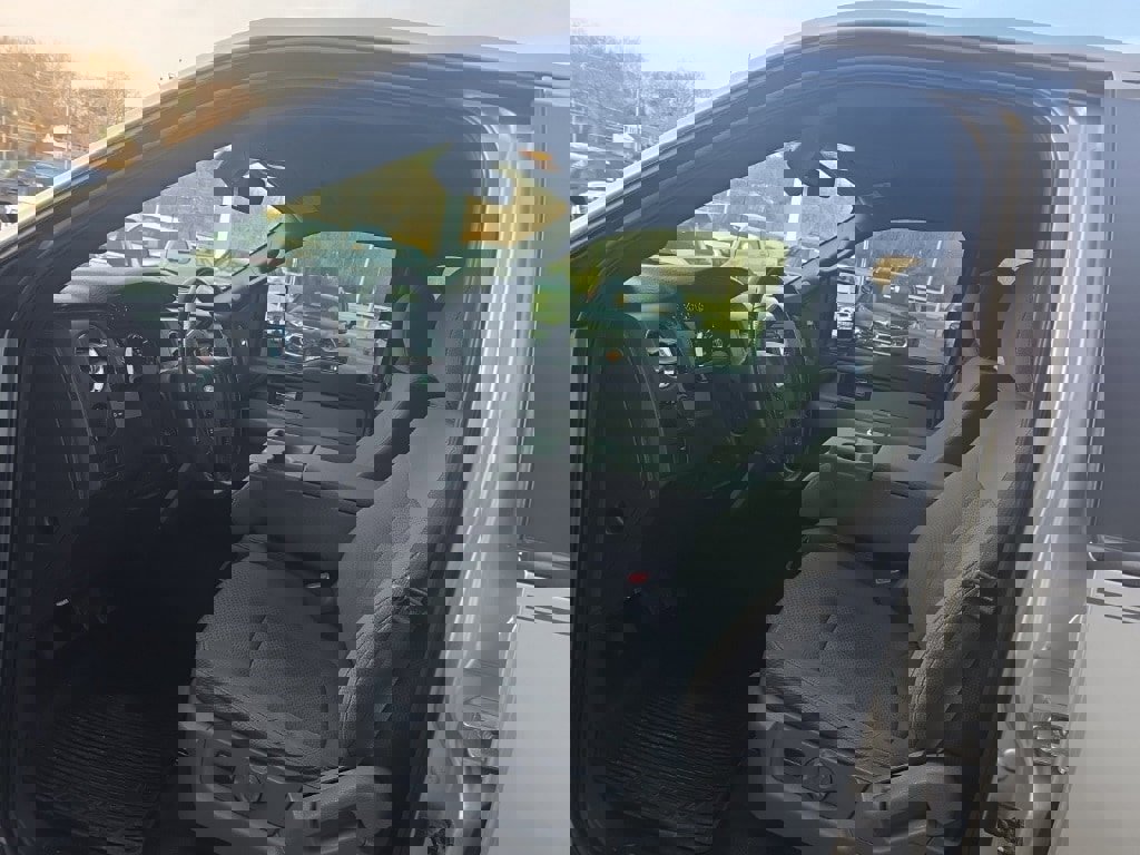 Used 2013 Ford F150 XLT w/ Luxury Equipment Group image 16