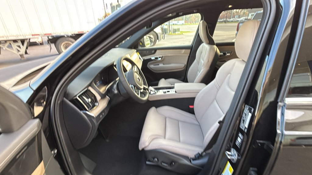 New 2027 Volvo XC90 T8 Ultra AWD/4WD image 24