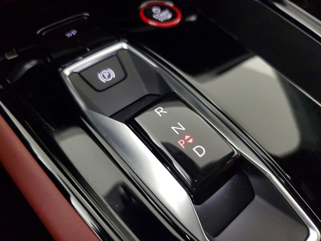 Used 2024 Audi RS e-tron GT w/ Carbon Performance Package AWD/4WD image 32