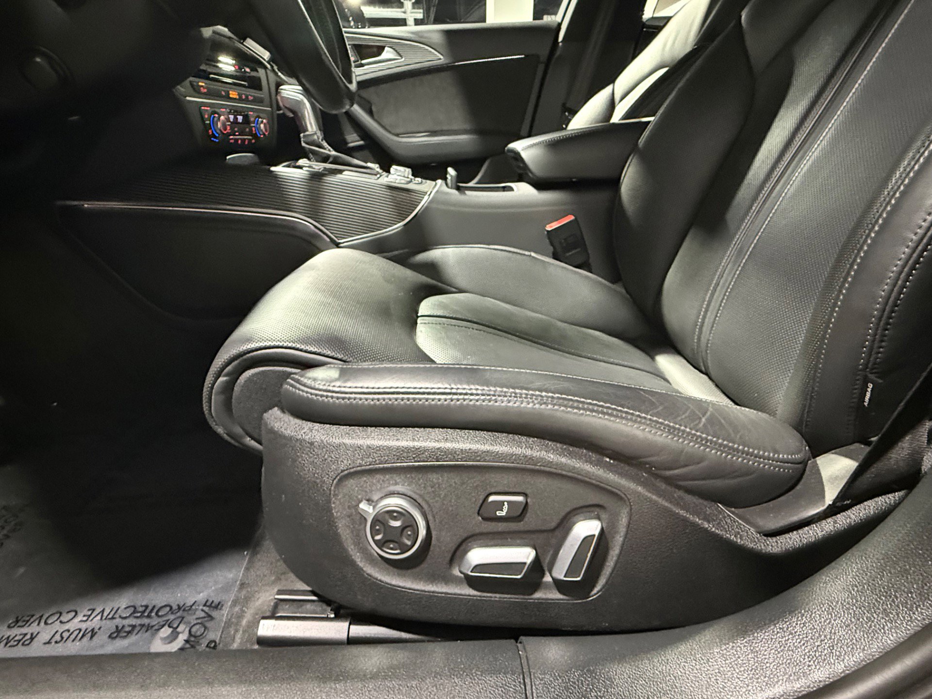 Used 2018 Audi S6 Prestige w/ Prestige Package image 26