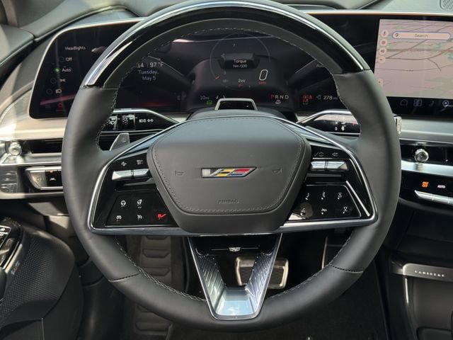 New 2026 Cadillac Lyriq V w/ Exterior Carbon Fiber Package AWD/4WD image 11