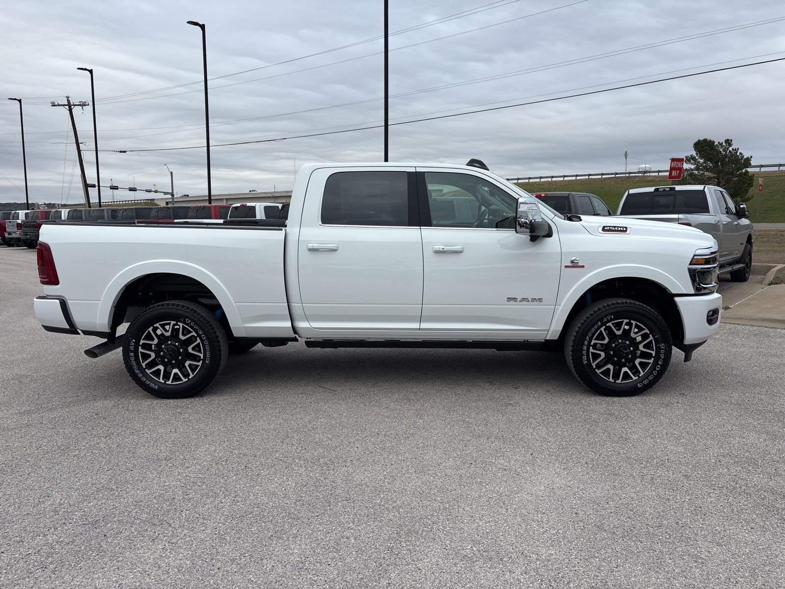 New 2026 RAM 2500 Limited AWD/4WD image 7