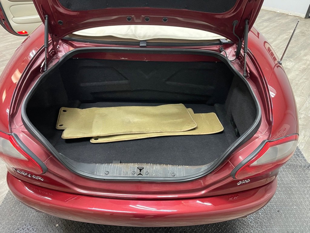 Used 1999 Jaguar XK8 image 28