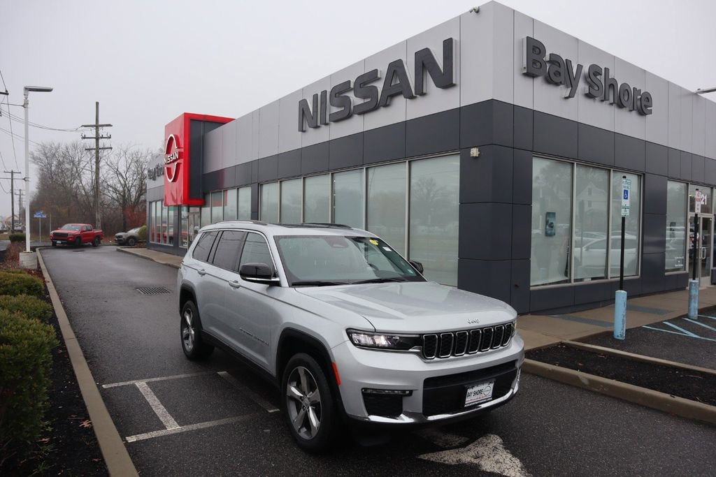 Used 2022 Jeep Grand Cherokee L Limited image 2