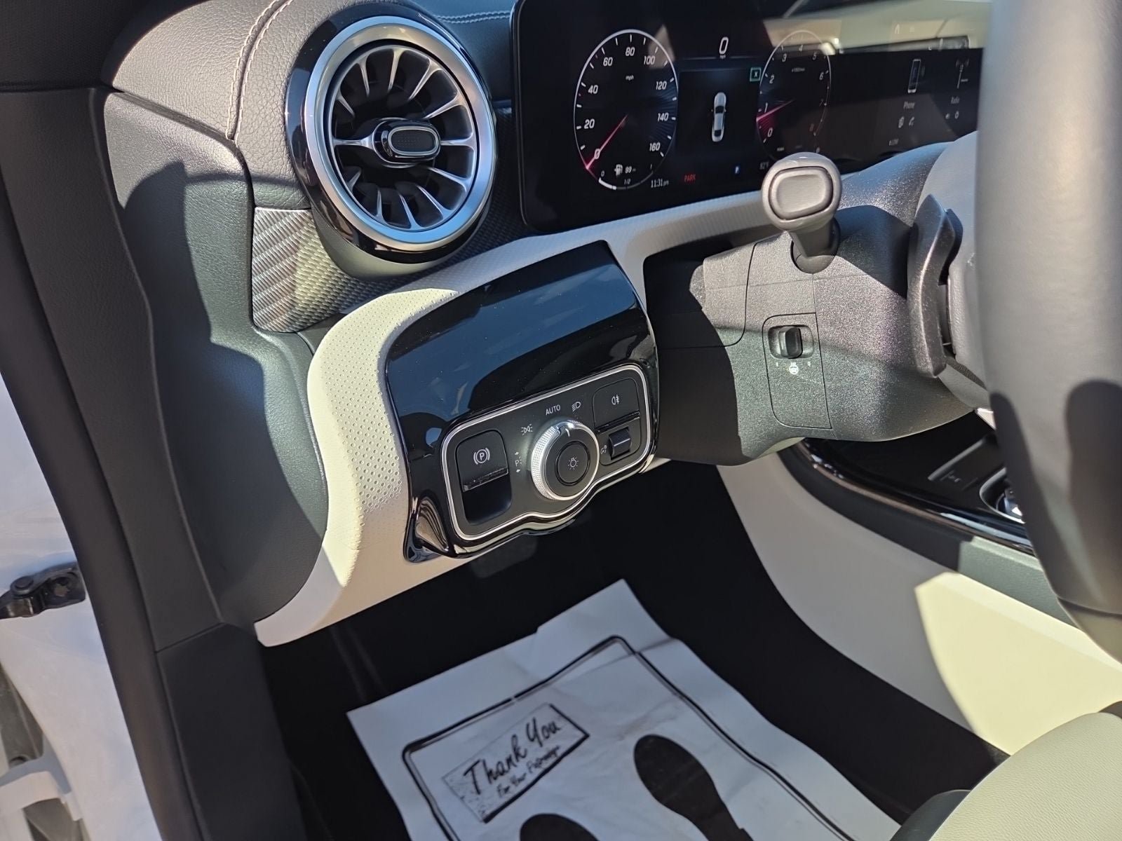 Used 2025 Mercedes-Benz CLA 250 4MATIC image 19