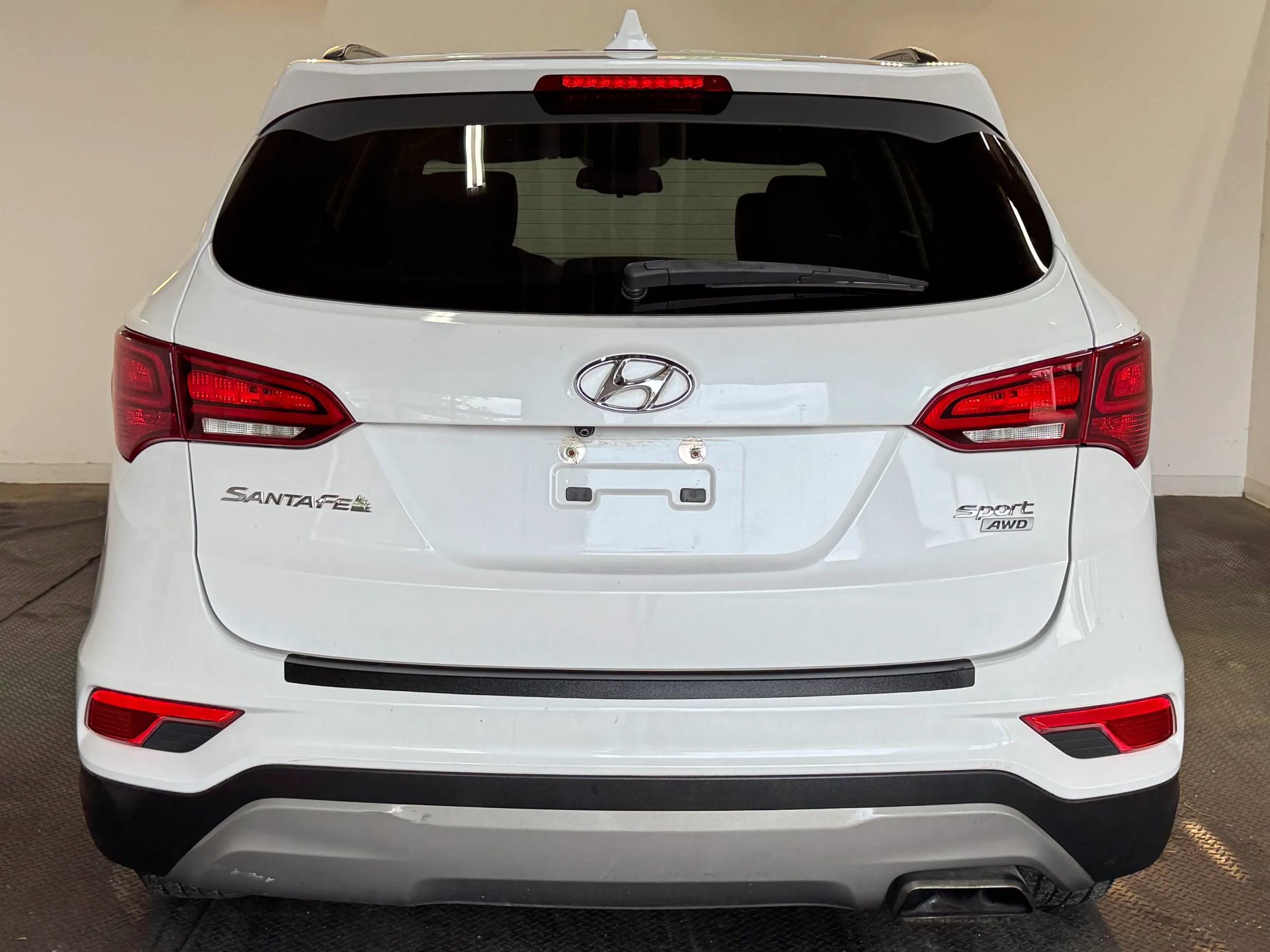 Used 2017 Hyundai Santa Fe Sport image 5
