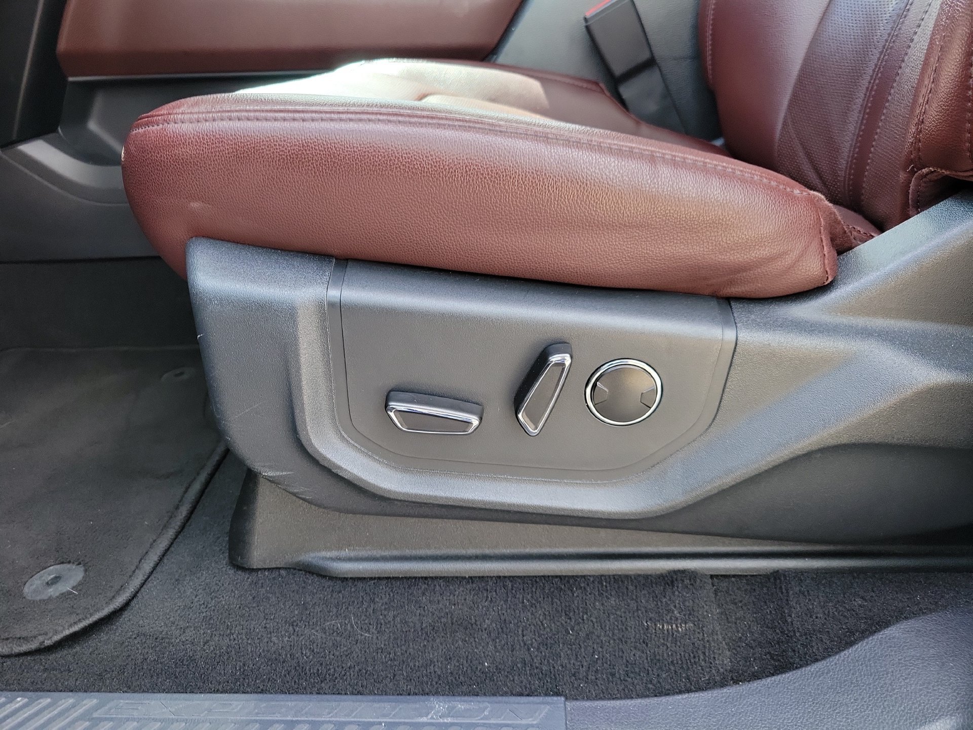 Used 2024 Ford Expedition Limited RWD image 27