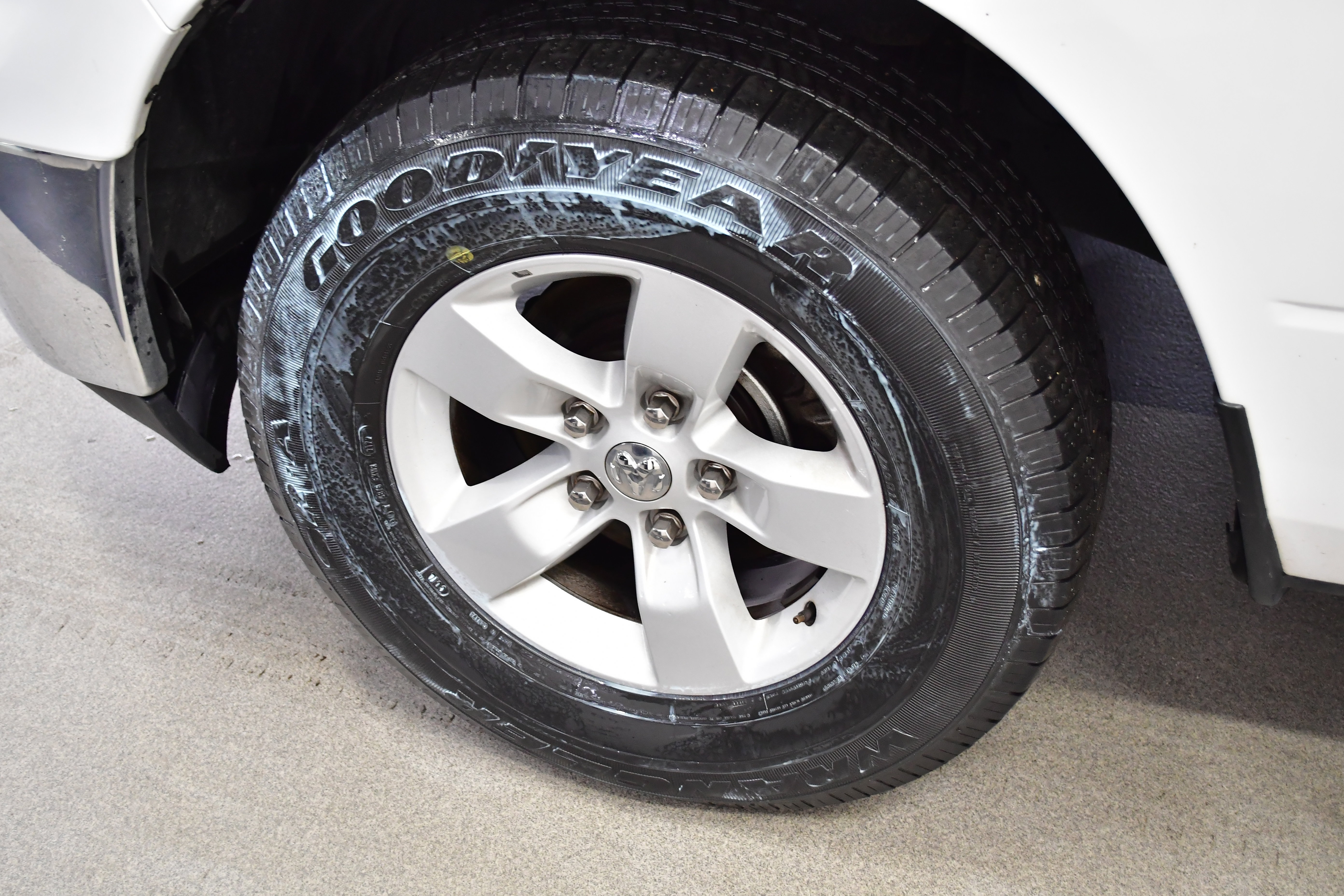Used 2023 RAM 1500 Classic SLT w/ Trailer & Traction Group AWD/4WD image 33