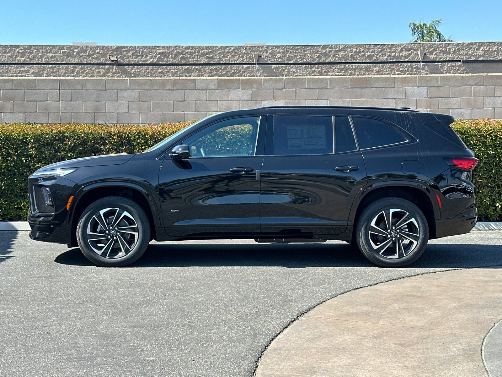 New 2026 Buick Enclave Sport Touring w/ Power Package FWD image 7