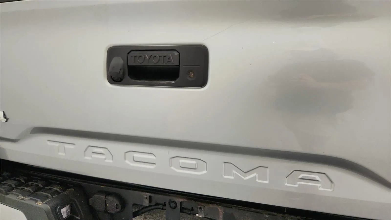 Used 2023 Toyota Tacoma SR AWD/4WD image 17