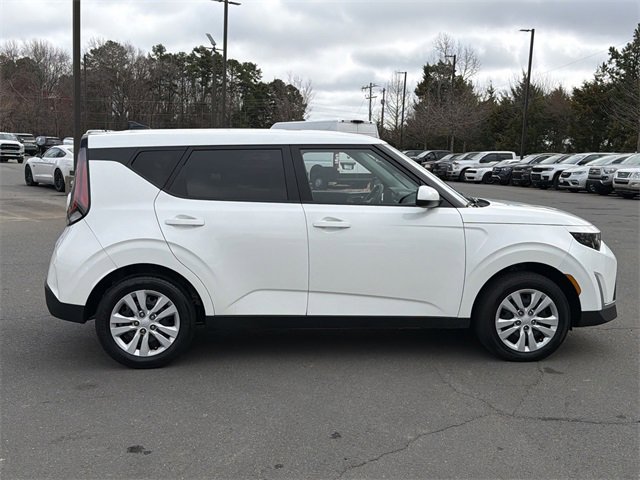 Used 2025 Kia Soul LX image 14