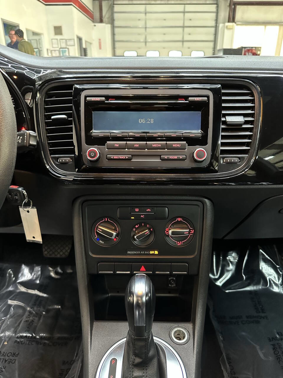 Used 2012 Volkswagen Beetle 2.5 image 23