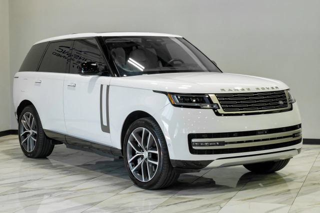 Used 2025 Land Rover Range Rover SE AWD/4WD image 8