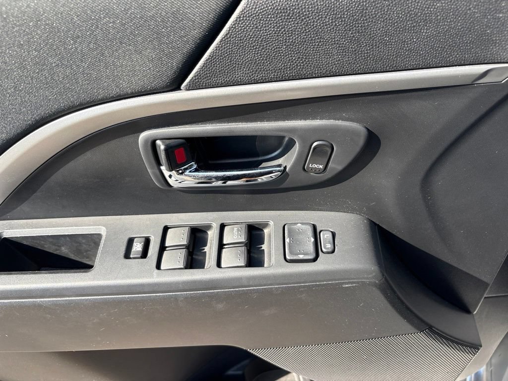 Used 2015 MAZDA MAZDA5 Grand Touring FWD image 15