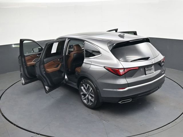 Used 2023 Acura MDX SH-AWD w/ Technology Package image 39