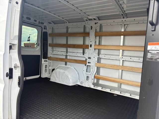 Used 2025 RAM ProMaster 2500 w/ U-Haul Equipment Group FWD image 15